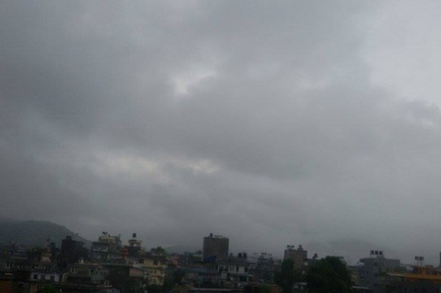 पश्चिमी वायु सक्रिय : मधेशबाहेक सबै प्रदेशमा तीन दिन पानी पर्ने सम्भावना