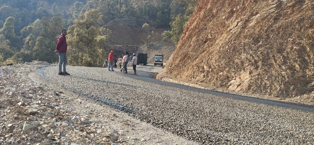 प्रदेश गौरवका आयोजनामा सडक र खानेपानी