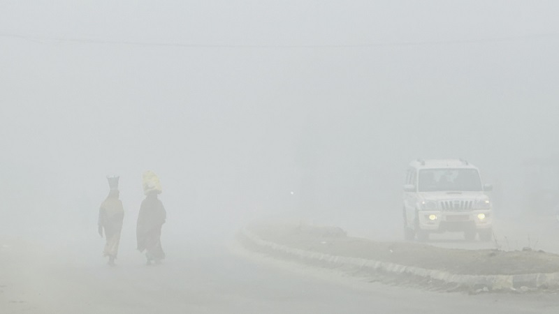 तराई मधेसमा तीन हप्तादेखि कठ्याङ्ग्रिँदो चिसो, सकेसम्म घरबाहिर ननिस्कन सुझाव