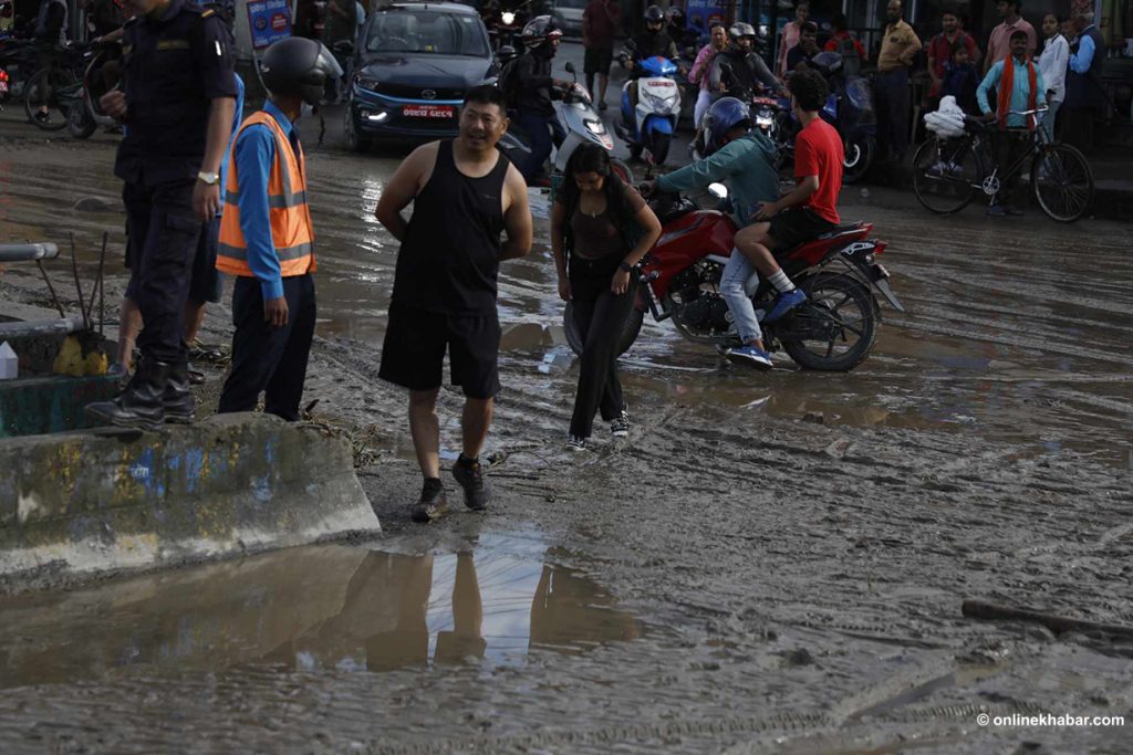 बल्खु खोलामा बाढी : एक जनाको मृत्यु