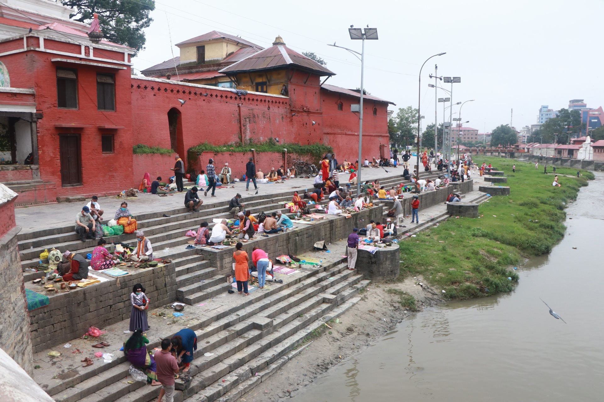 आजदेखि सोह्र श्राद्ध सुरु, पितृको सम्झना गरिँदै