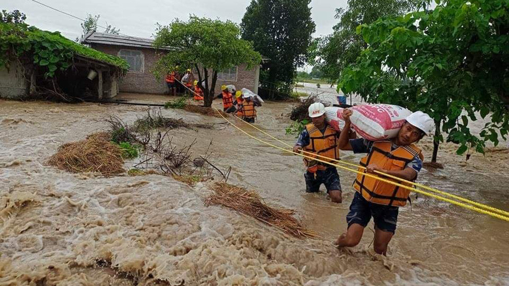 भारतले बाँधको ढोका बन्द गर्दा कर्णालीमा बाढी