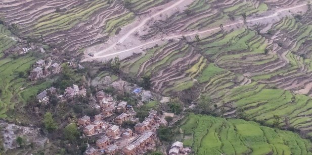 बझाङको थलारामा पहिरो जाँदा २३ जना बेपत्ता, उद्धारमा समस्या