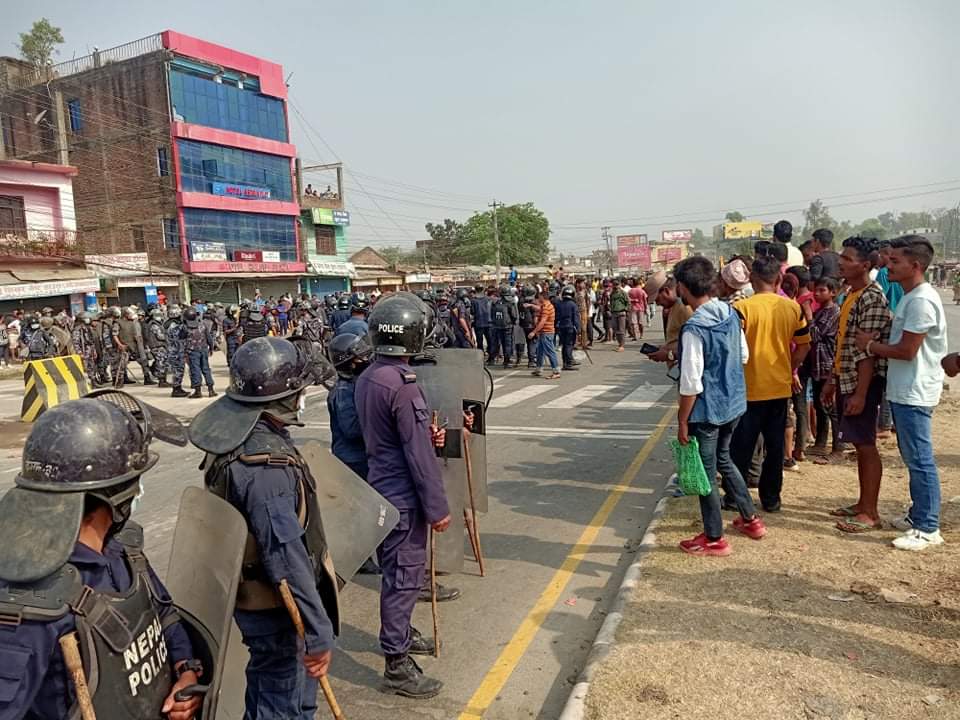 चिकित्सकको लापरबाहीले बिरामीको मृत्यु भएको भन्दै पद्मा अस्पतालमा तोडफोड