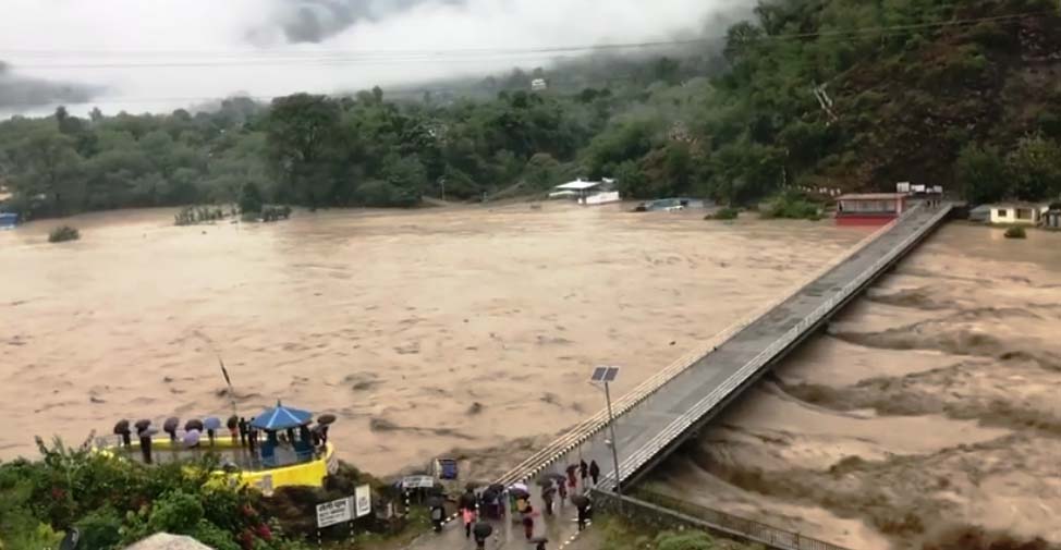 सेती नदीमा पानीले खतराको तह पार गर्‍यो