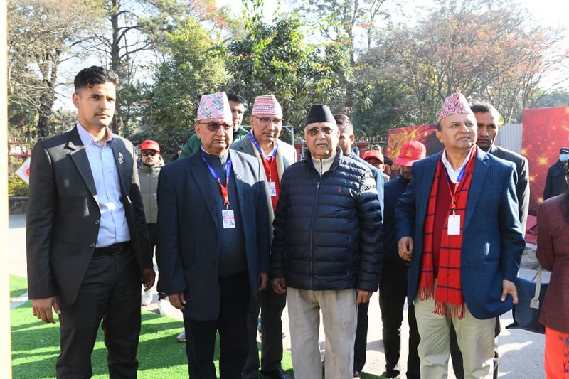 एमालेको मतगणना चल्दै : ओलीको दोब्बरभन्दा बढीको अग्रता, महासचिवमा कडा प्रतिस्पर्धा