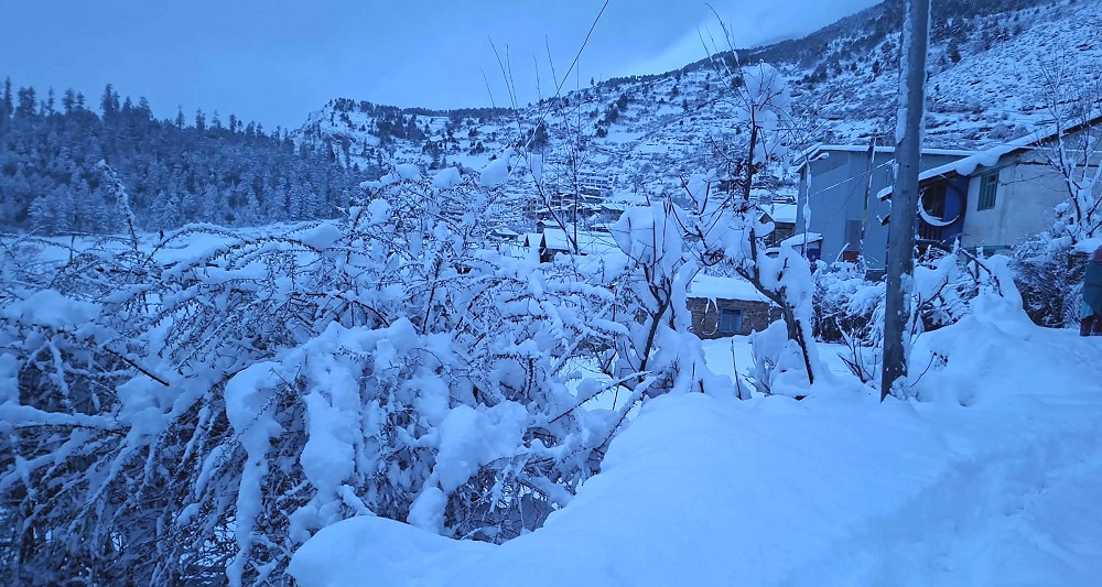 मुस्ताङ, हुम्ला र बाजुरामा वर्षासँगै भारी हिमपात