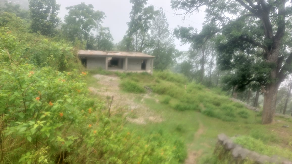 मङ्गला प्राबीको दुई कोठे भवन हस्तान्तरण नहुदै चुहिन  थाल्यो,मुद्दती खाताको पैसा समेत अपचलन