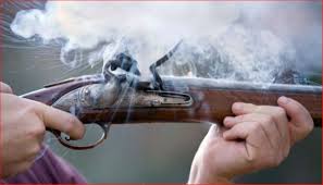 श्रीमतीको गोली हानी हत्या, श्रीमान् गम्भीर घाइते